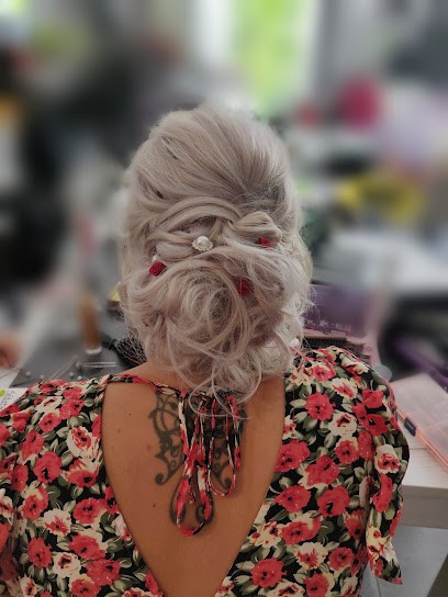 Ange. J (Angitia), Prestataire de Mariage à Chassors