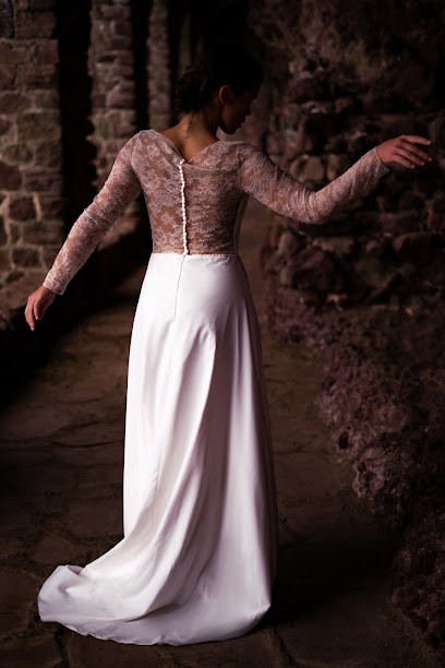 Aude Lauzac, Boutique de Mariage à Toulon