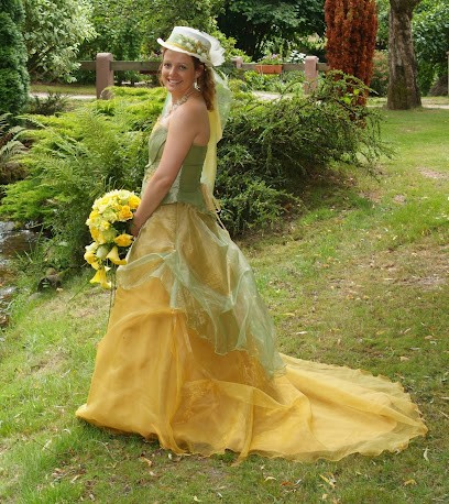 Robes & Créations, Boutique de Mariage à Charmes