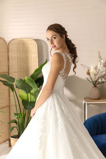 Eglantine mariages & cérémonies Barjouville - chartres, Boutique de Mariage à Barjouville