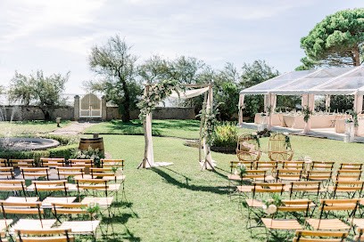 Aurélie Cousseau Cérémonies laïques et symboliques, Prestataire de Mariage à Mérignac