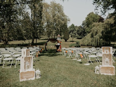 Une Page Avec Vous, Prestataire de Mariage à Urville