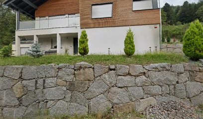 MAISON LES PIEDS SOUS LA TABLE, Organisateur de Mariage à Rochesson