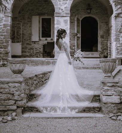 Robes de mariée Histoires de robes, Boutique de Mariage à Bédarrides