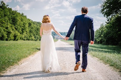 Anne-Laure Neves - Robes de mariée sur mesure, pièces uniques, Boutique de Mariage à Bordeaux